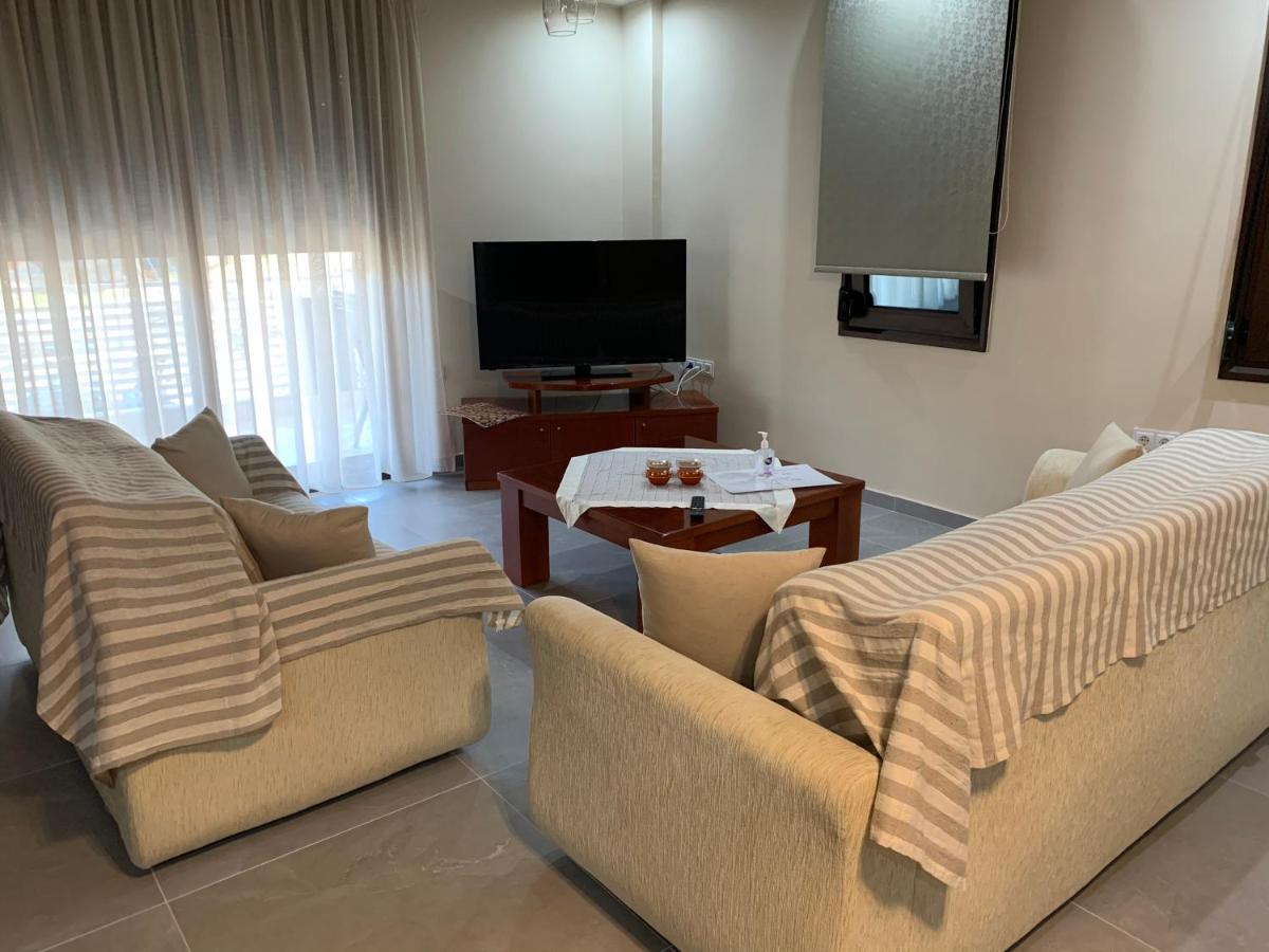 Apartment Aretousa - Center Luxury 1 *