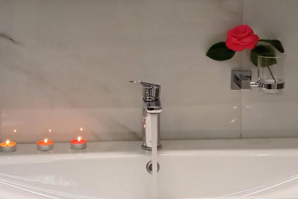 Aretousa - Center Luxury 1 *