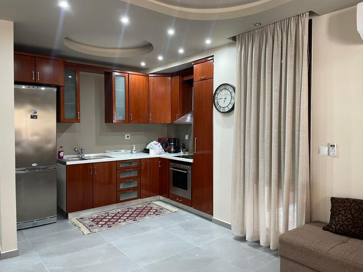 Apartment Aretousa - Center Luxury 1 *